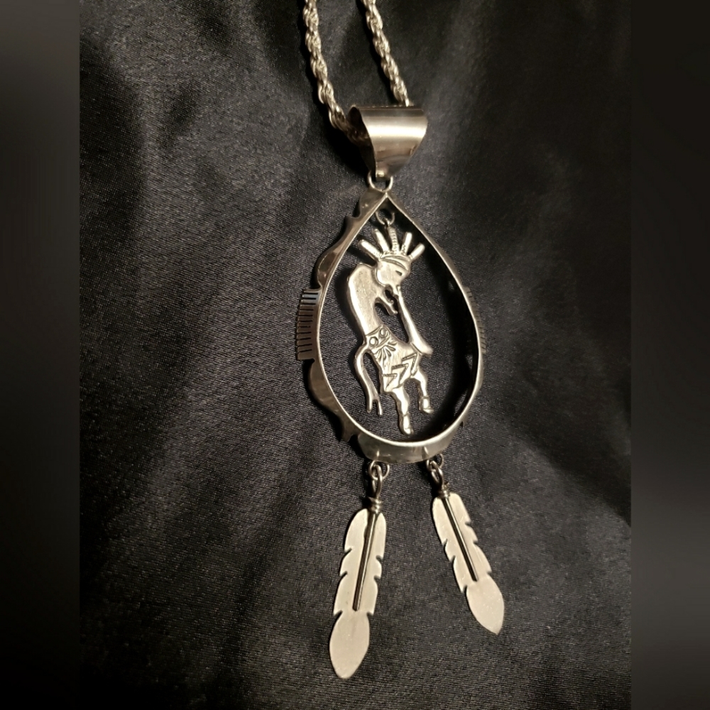*SALE* Musical man necklace, 22"